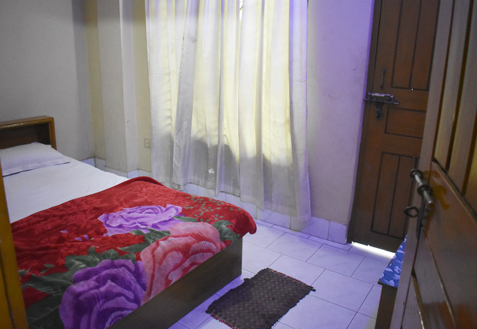 hotel-img