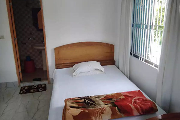 hotel-img