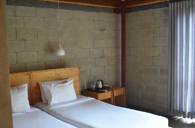 hotel-img