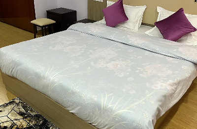hotel-img