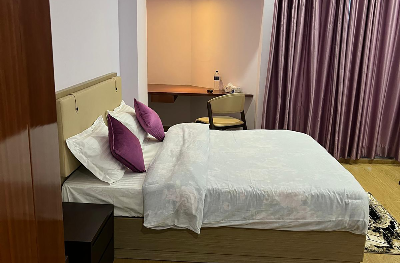 hotel-img
