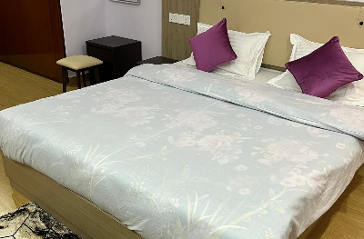 hotel-img