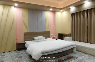 hotel-img