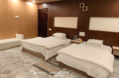 hotel-img