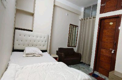 hotel-img