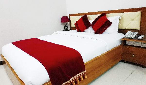 hotel-img