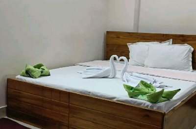hotel-img