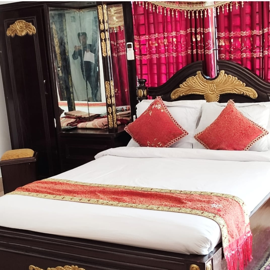 hotel-img