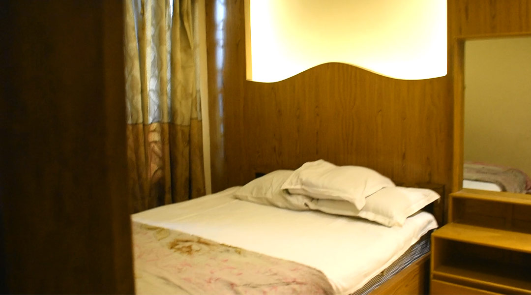 hotel-img