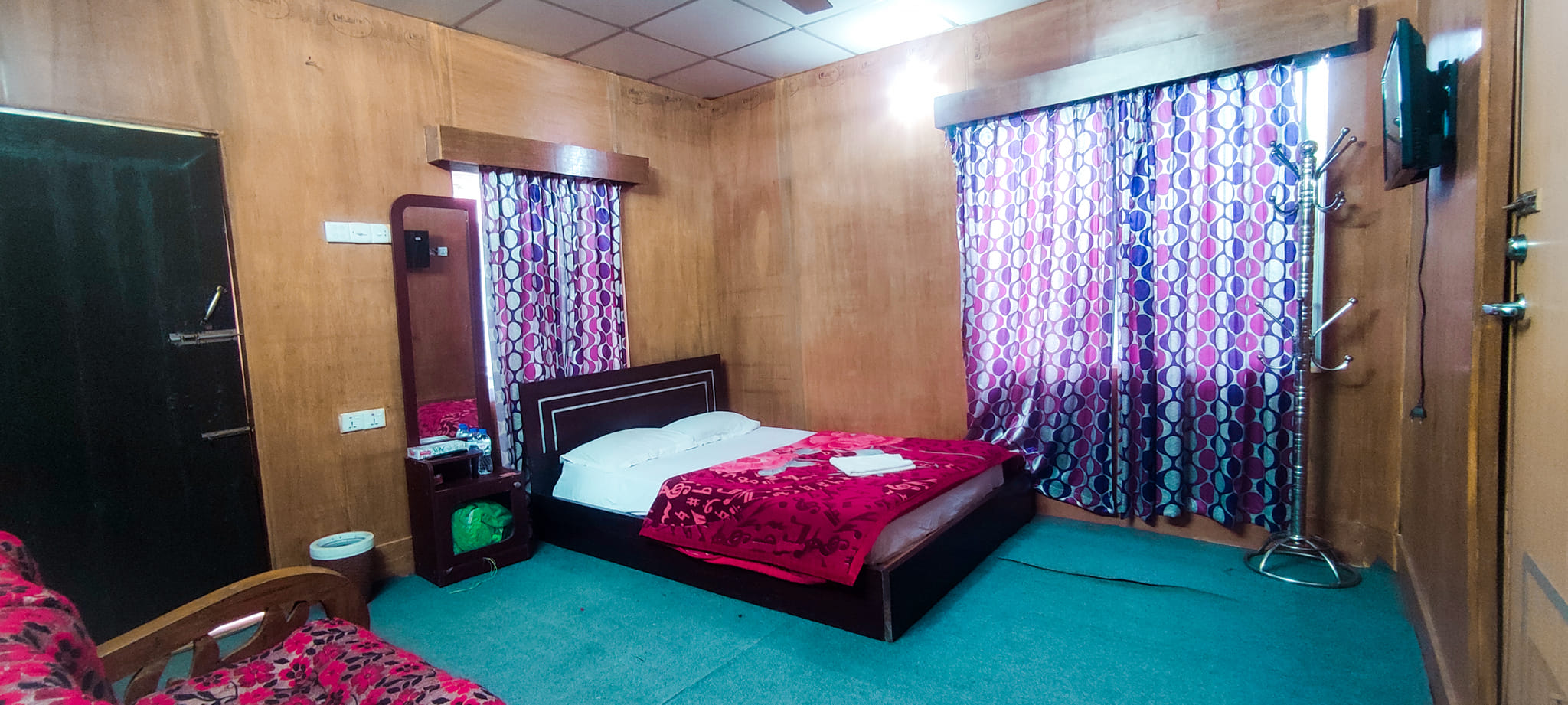 hotel-img