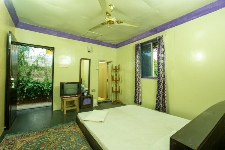 hotel-img