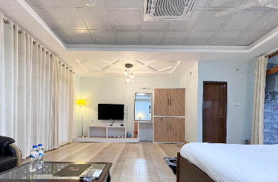 hotel-img