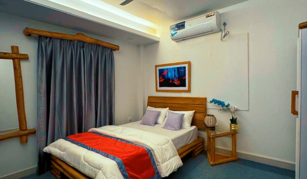 hotel-img