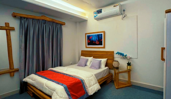 hotel-img